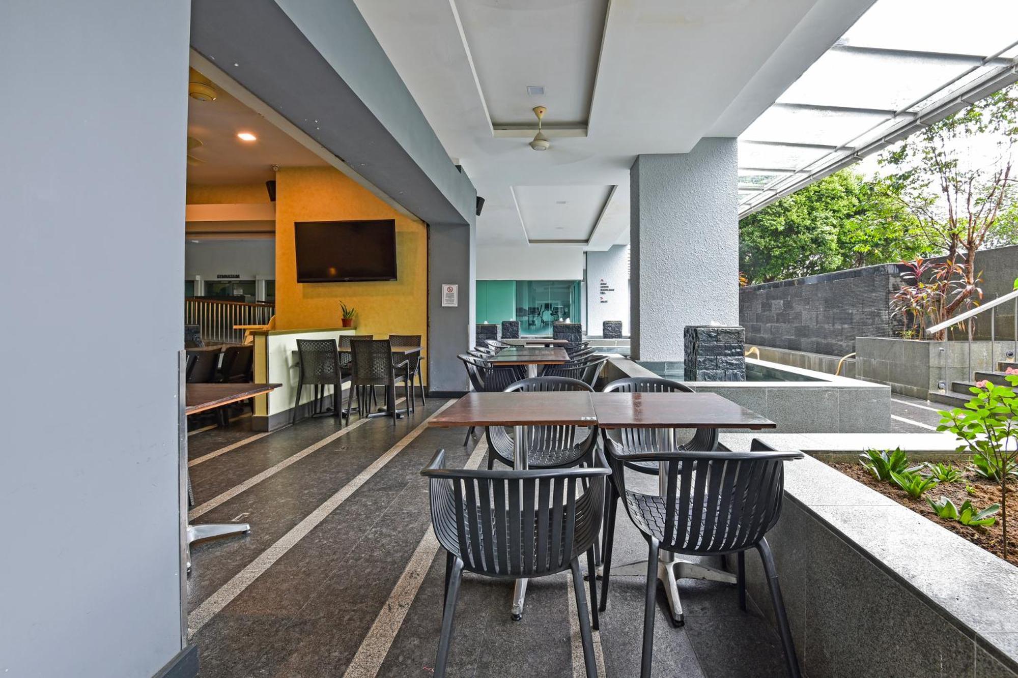 Sunday Hotel Near Petronas Twin Tower Formerly Suasana Suites Kuala Lumpur Esterno foto